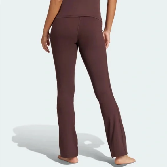 NWT Adidas women’s flared yoga pants in shadow brown sz Small. - Picture 3 of 10